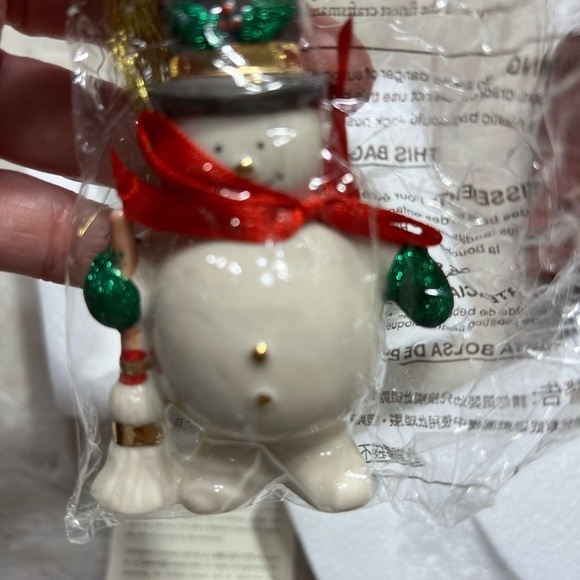 Lenox Holiday Ribbons ornament set 2 - Picture 2 of 8